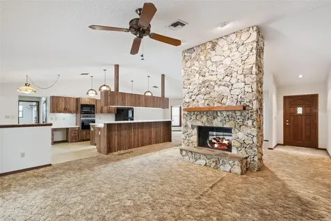 624 Hull Island Drive Oakland FL 34787
