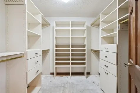624 Hull Island Drive Oakland FL 34787