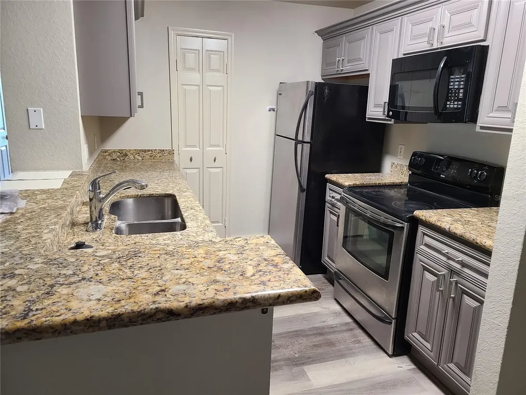 8911 Manor Loop Lakewood Ranch FL 34202