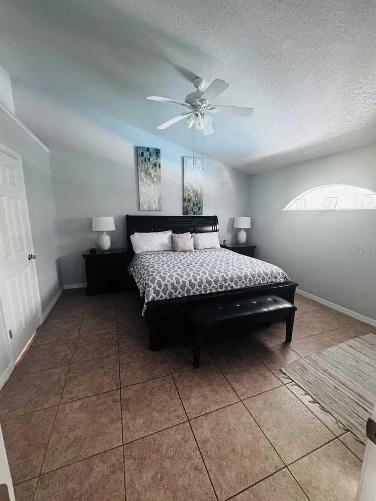 406 Lake Shore Parkway Davenport FL 33896