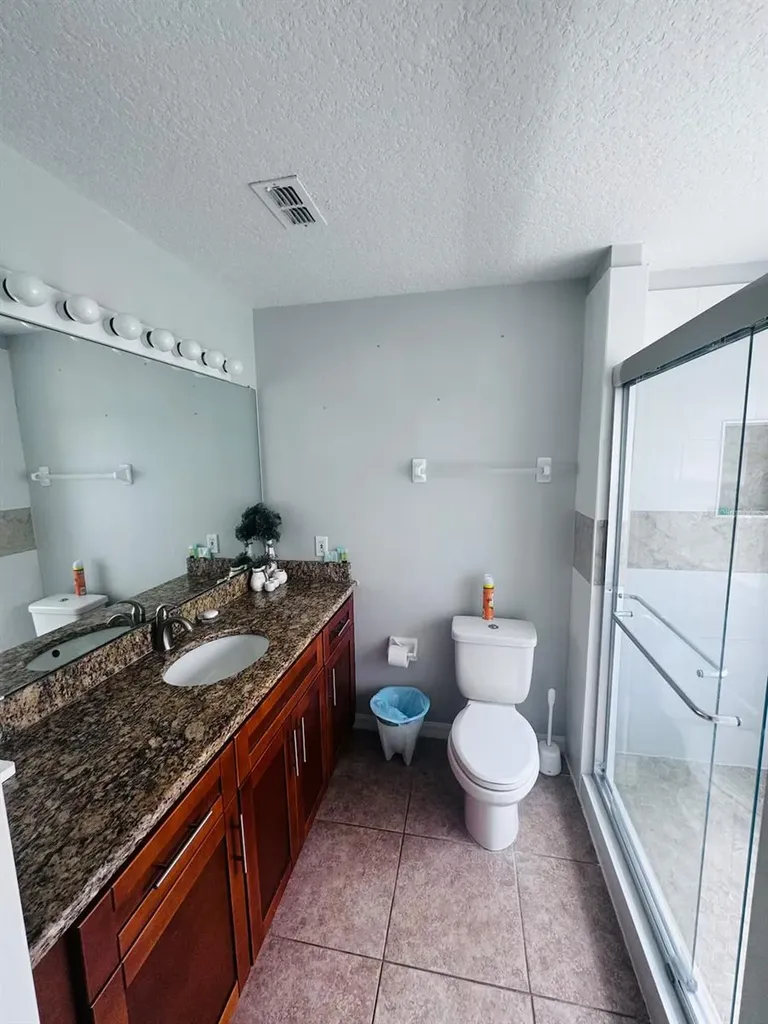 406 Lake Shore Parkway Davenport FL 33896