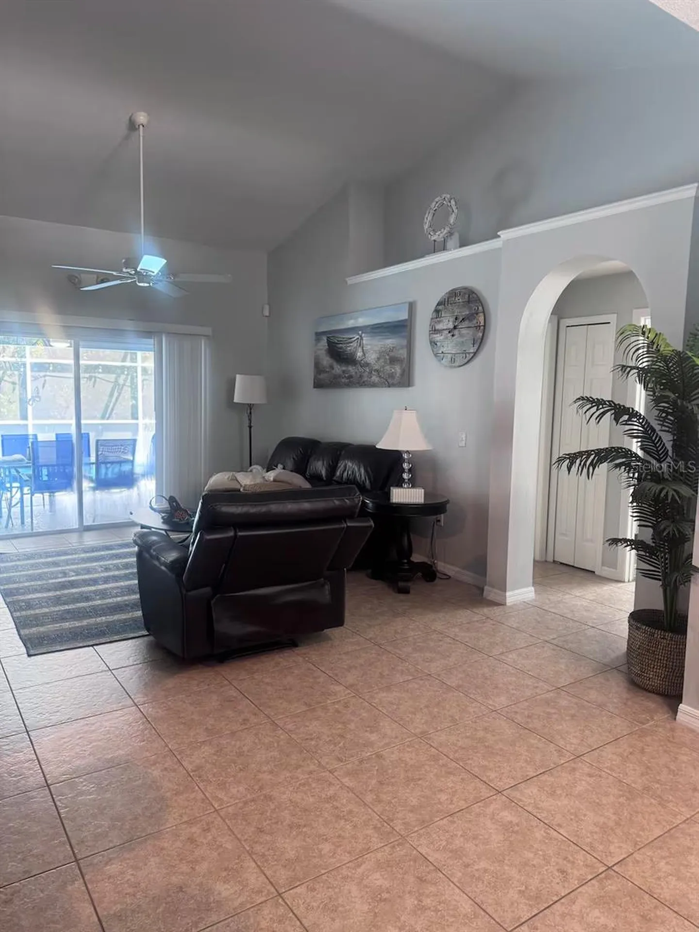 406 Lake Shore Parkway Davenport FL 33896