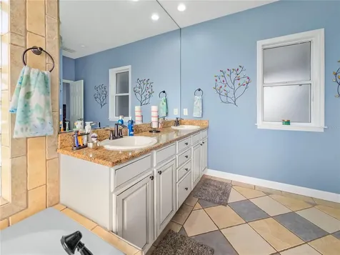 5725 NE 31st Terrace Ocala FL 34479
