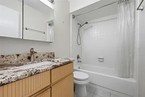 3426 NW 37th Avenue Gainesville FL 32605