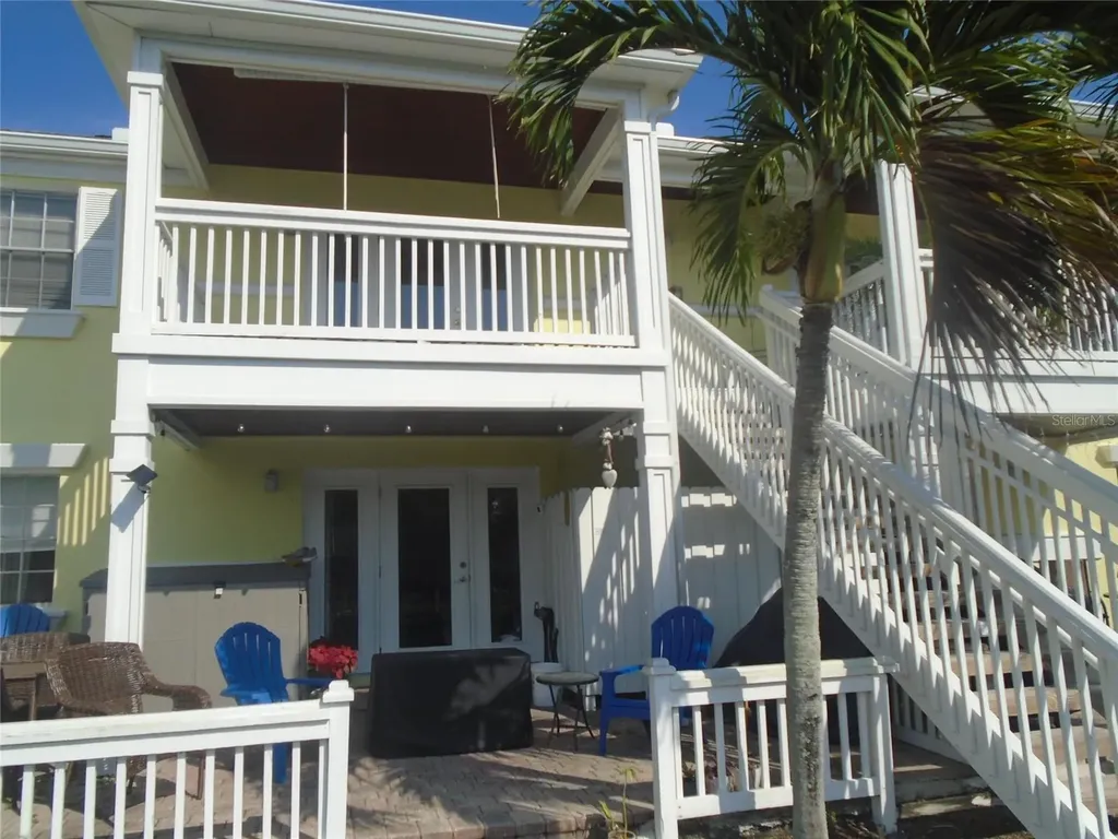 3889 Pompano Drive SE St Petersburg FL 33705