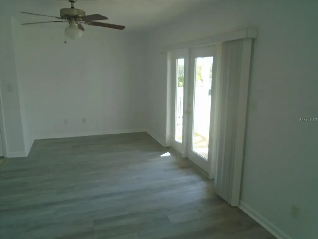 3889 Pompano Drive SE St Petersburg FL 33705