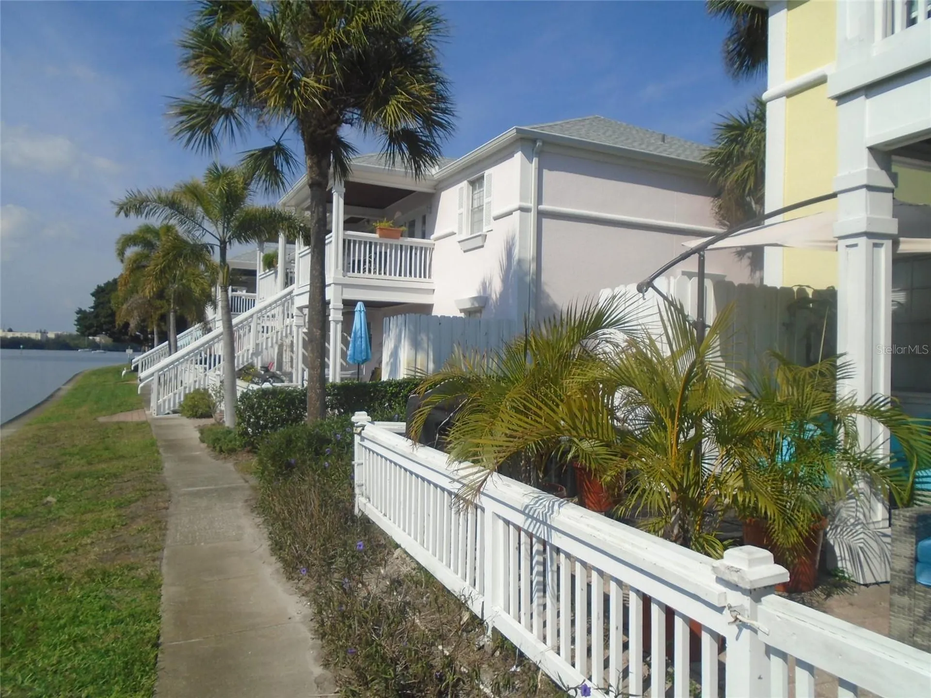3889 Pompano Drive SE St Petersburg FL 33705