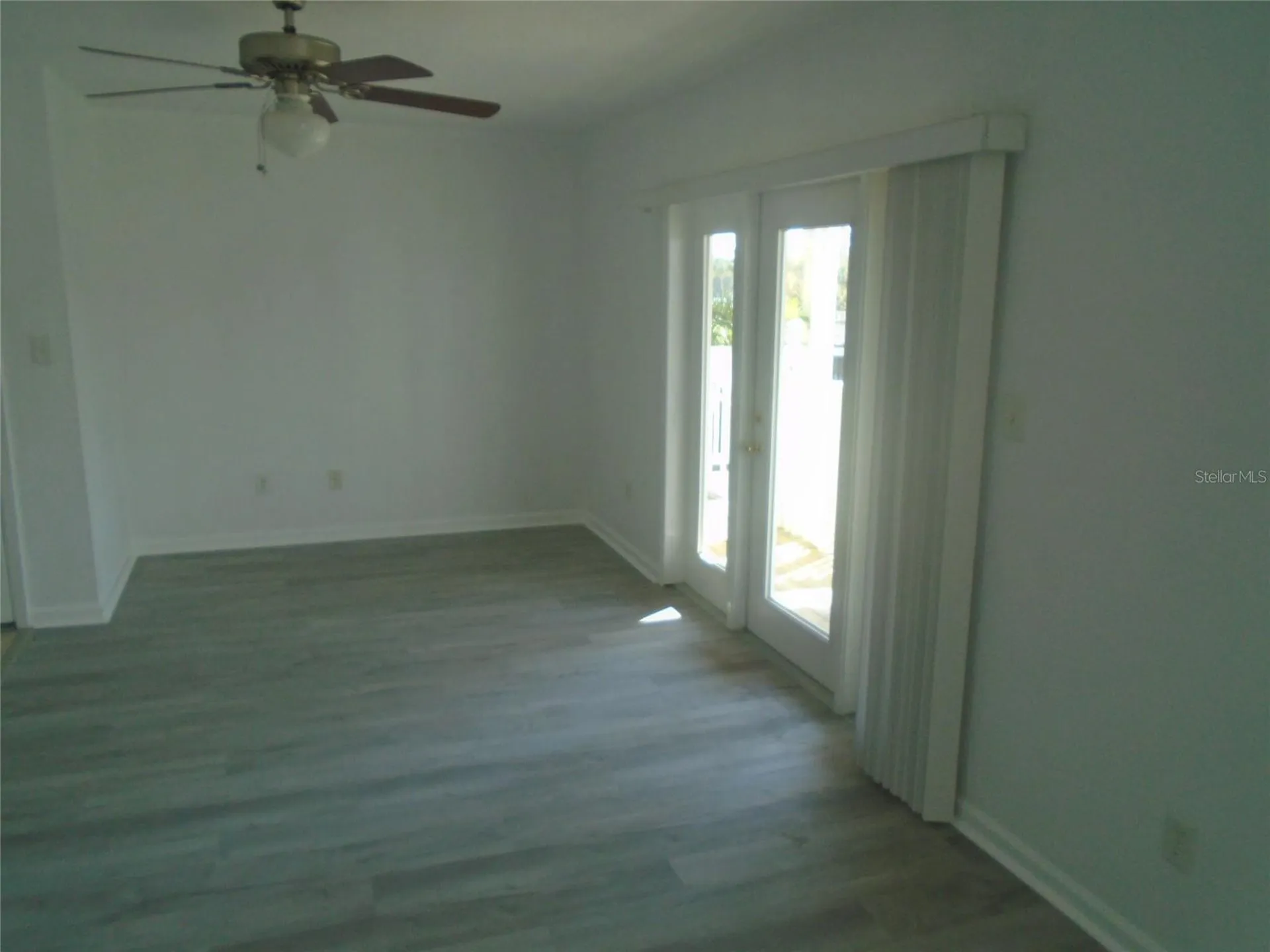 3889 Pompano Drive SE St Petersburg FL 33705