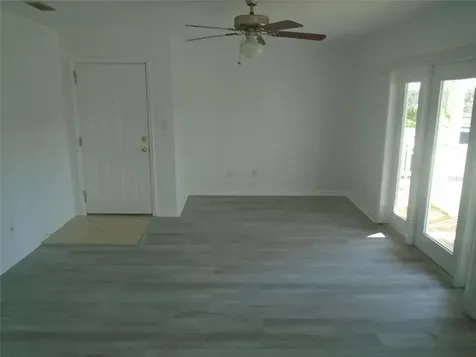 3889 Pompano Drive SE St Petersburg FL 33705