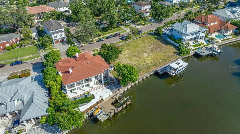 102 Adalia Avenue Tampa FL 33606