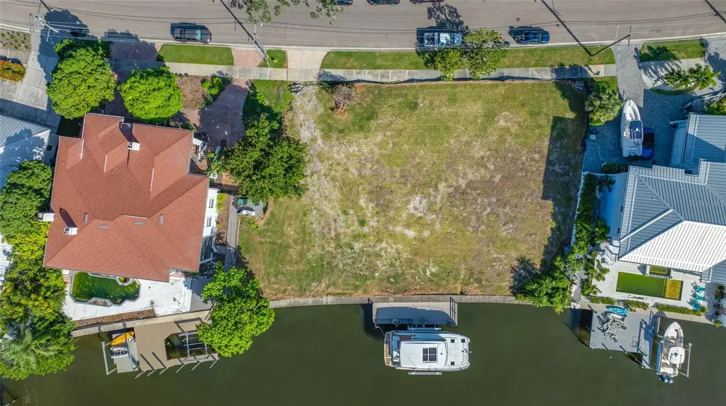 102 Adalia Avenue Tampa FL 33606