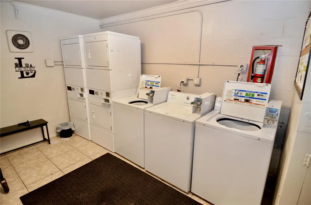 3360 S Osprey Avenue Sarasota FL 34239