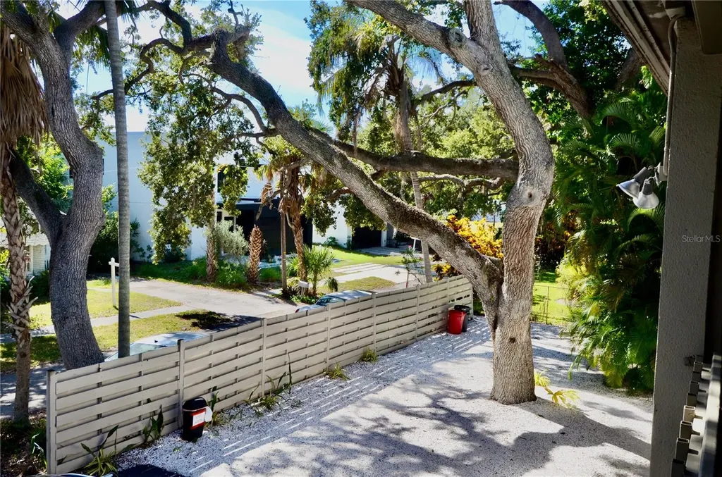 3360 S Osprey Avenue Sarasota FL 34239