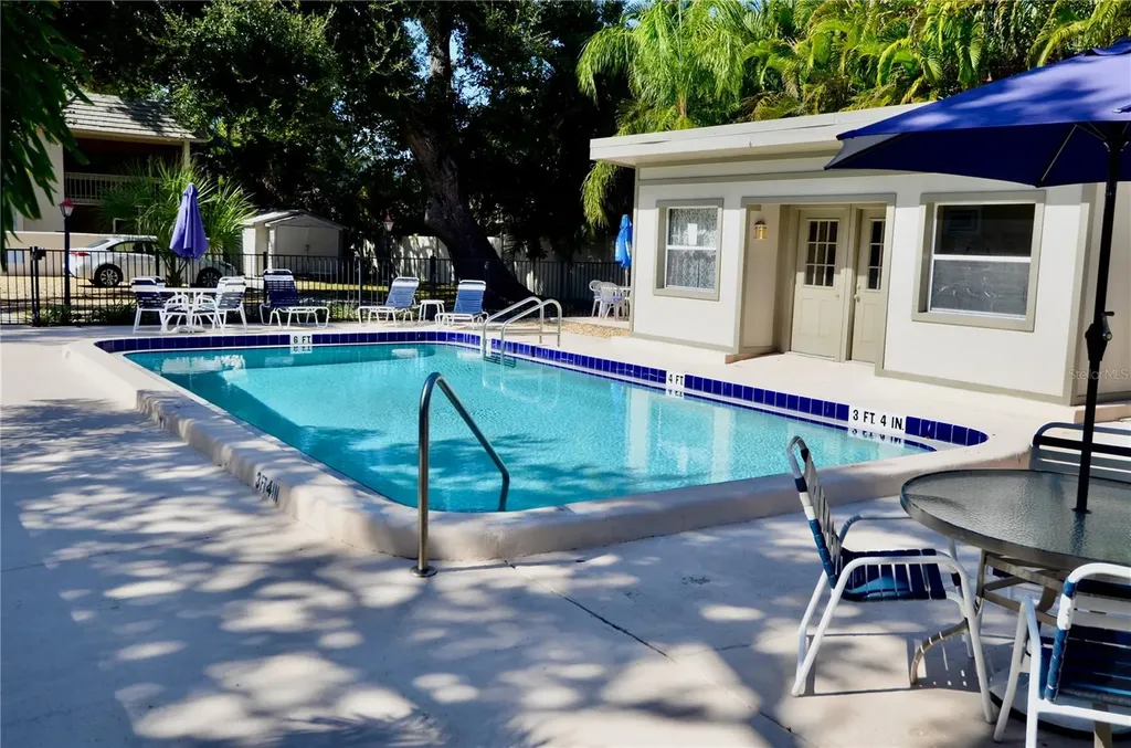 3360 S Osprey Avenue Sarasota FL 34239