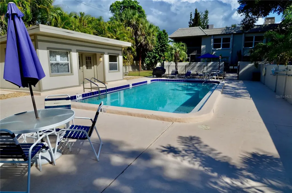 3360 S Osprey Avenue Sarasota FL 34239