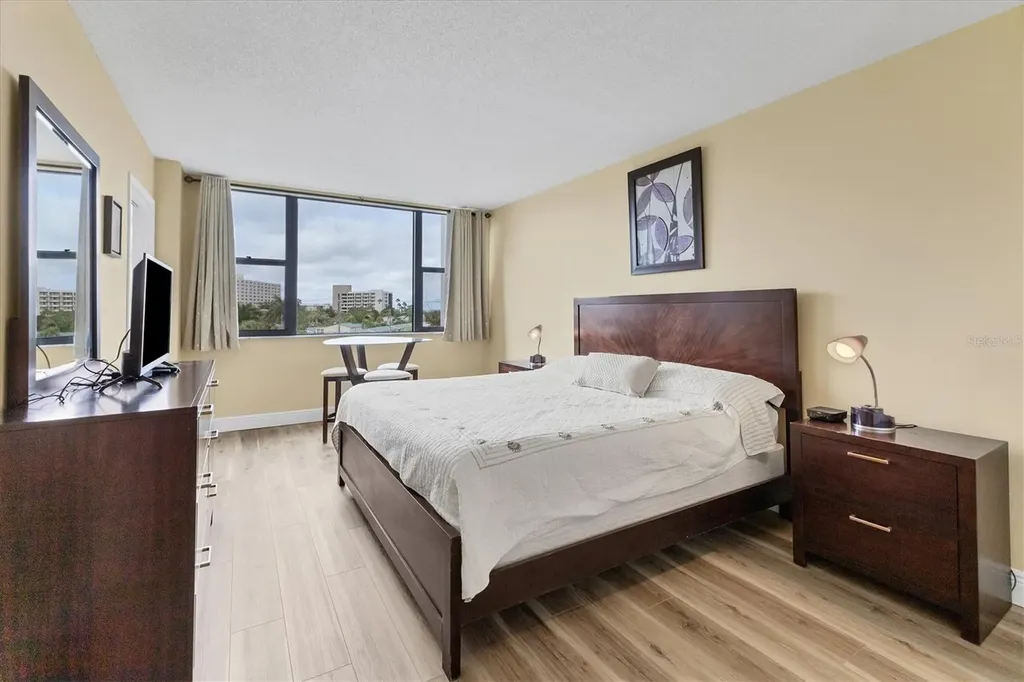 5855 Midnight Pass Road Sarasota FL 34242