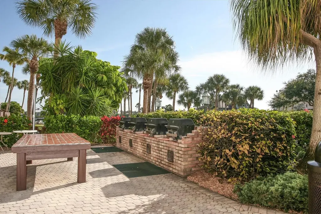 5855 Midnight Pass Road Sarasota FL 34242