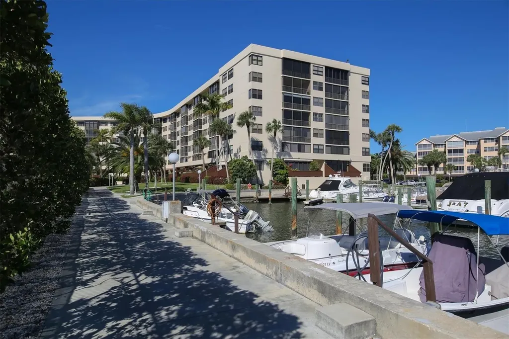 5855 Midnight Pass Road Sarasota FL 34242