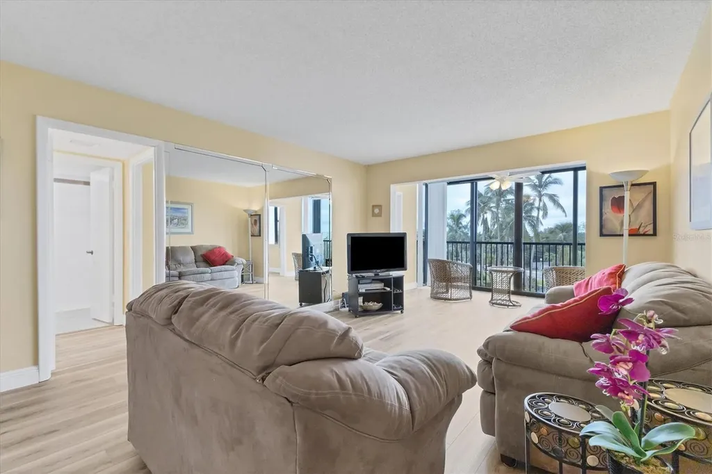 5855 Midnight Pass Road Sarasota FL 34242