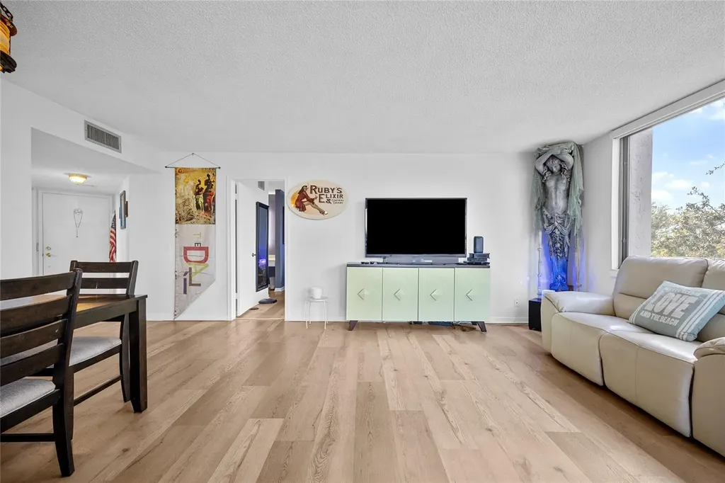 6269 Palma Del Mar Boulevard S St Petersburg FL 33715
