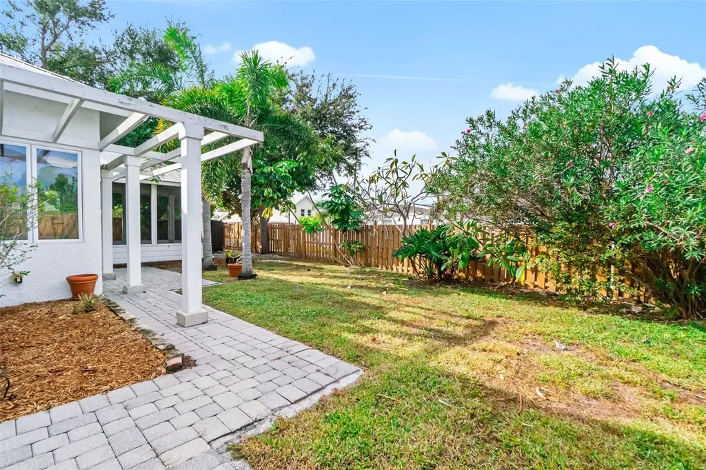 3410 S School Avenue Sarasota FL 34239