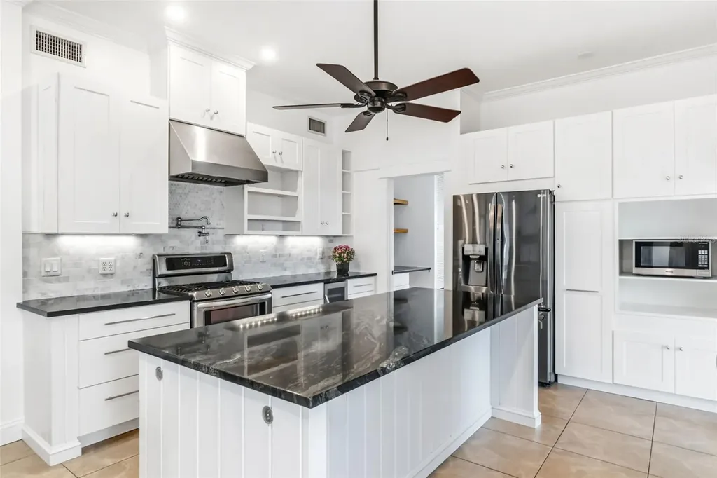 3410 S School Avenue Sarasota FL 34239