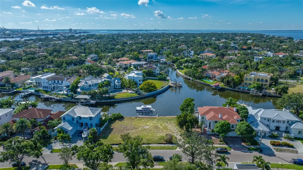104 Adalia Avenue Tampa FL 33606