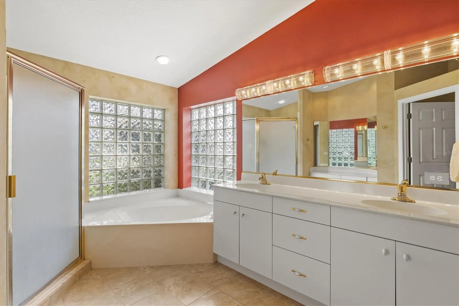1987 White Feather Lane Nokomis FL 34275
