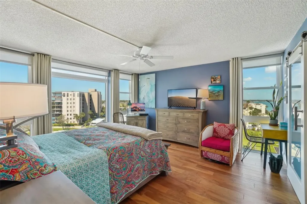 7400 Sun Island Drive S South Pasadena FL 33707