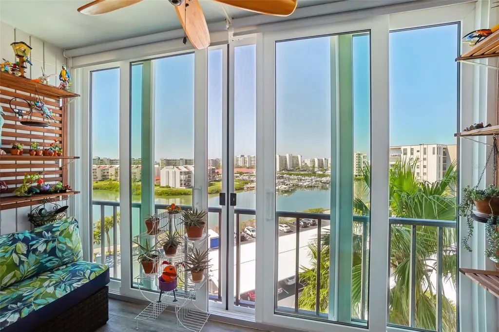 7400 Sun Island Drive S South Pasadena FL 33707