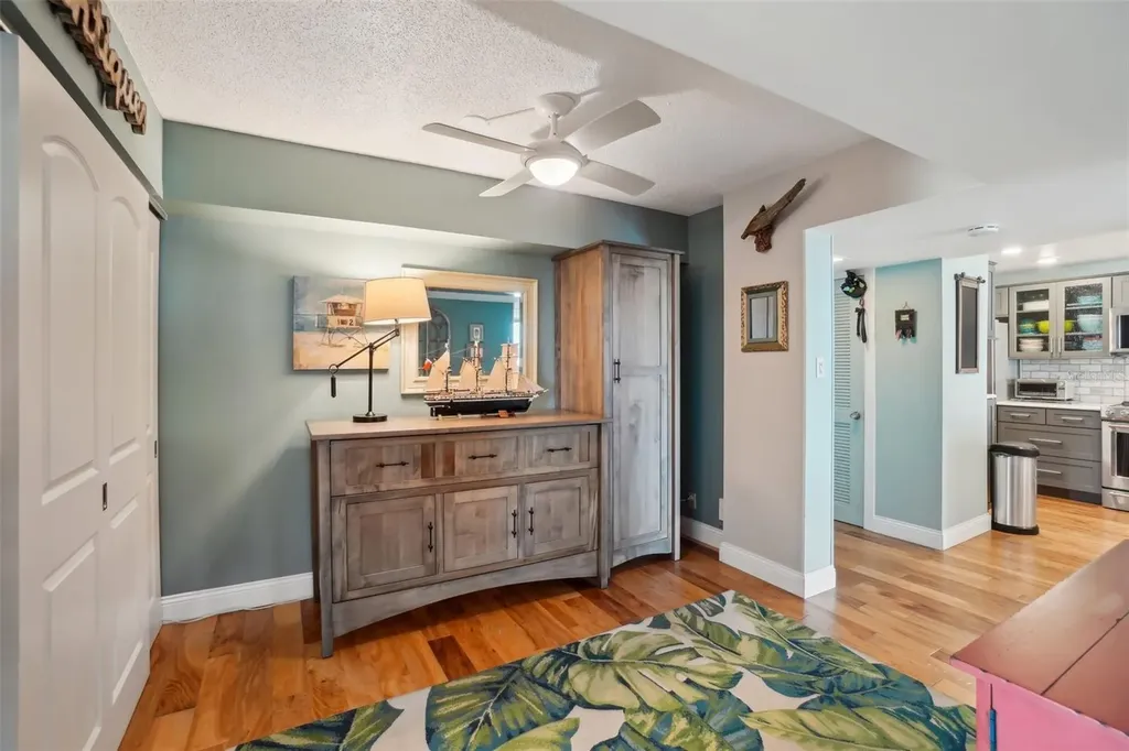 7400 Sun Island Drive S South Pasadena FL 33707