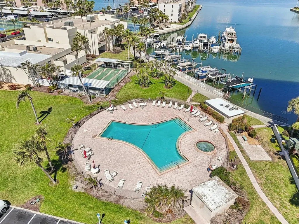 7400 Sun Island Drive S South Pasadena FL 33707