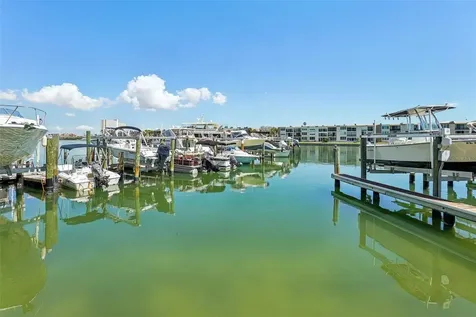 7400 Sun Island Drive S South Pasadena FL 33707