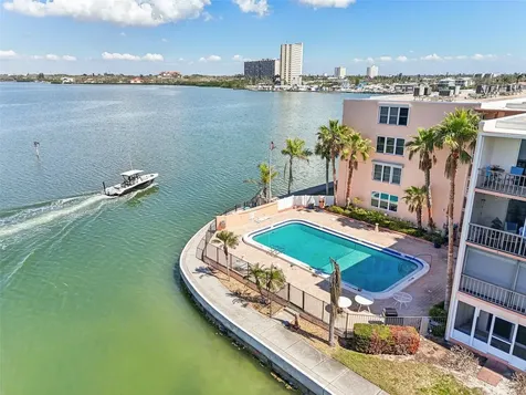 7400 Sun Island Drive S South Pasadena FL 33707