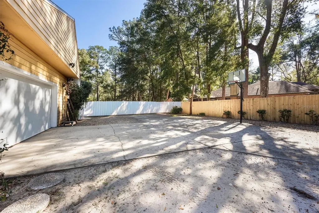 3811 SW 82nd Street Gainesville FL 32608