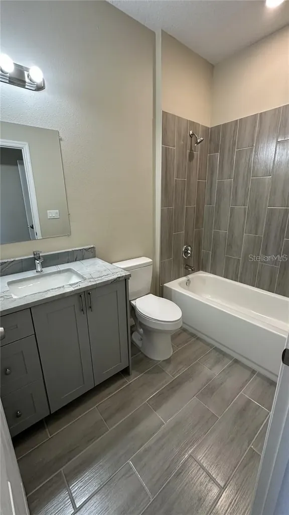 619 Lake Shore Parkway Davenport FL 33896