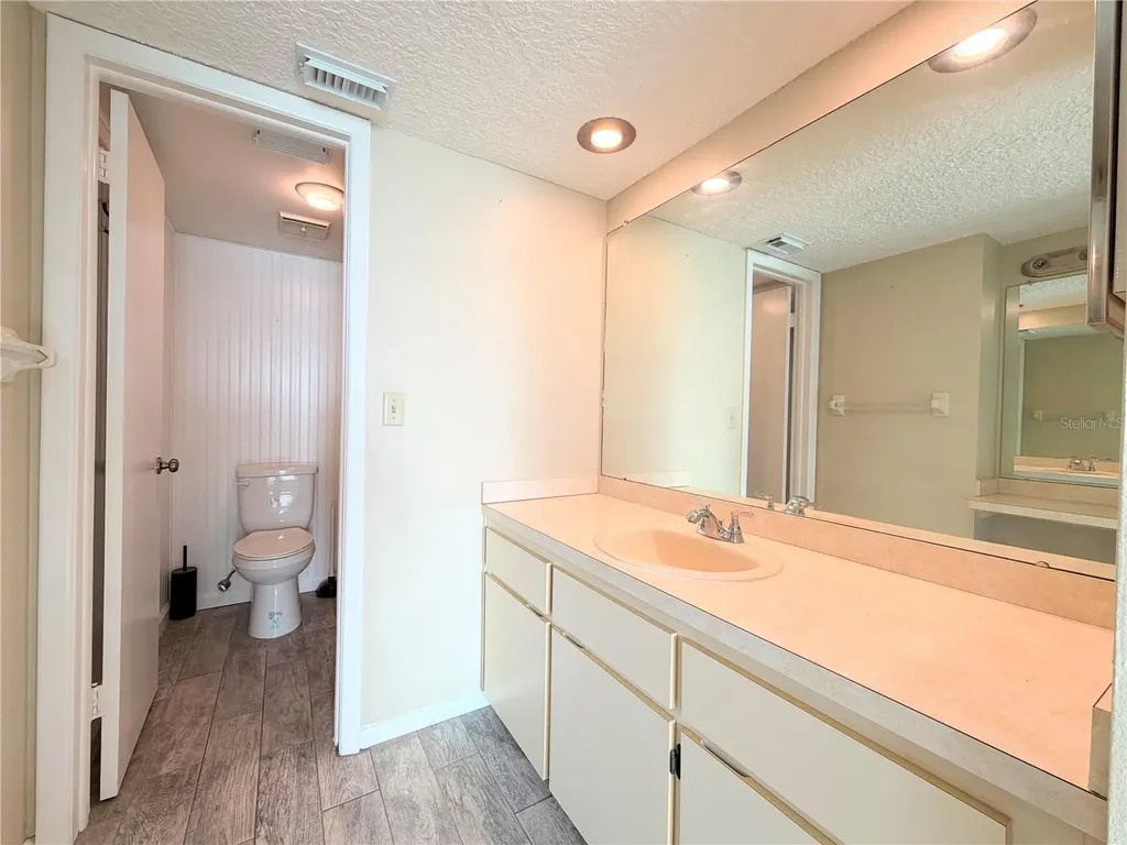 4550 Bay Boulevard Port Richey FL 34668
