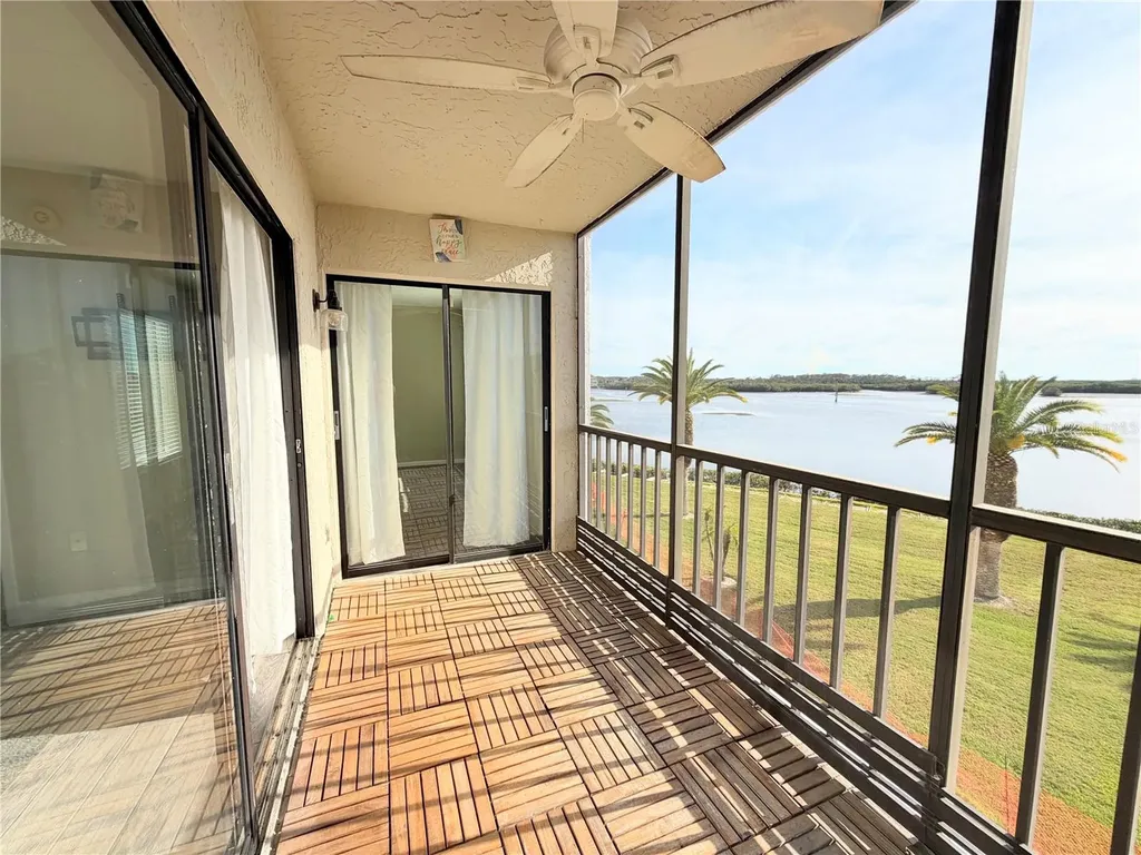 4550 Bay Boulevard Port Richey FL 34668