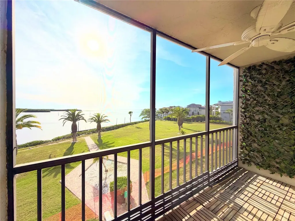4550 Bay Boulevard Port Richey FL 34668