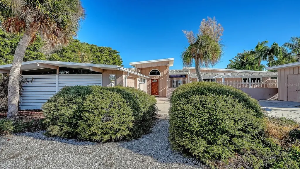 355 S Shore Drive Sarasota FL 34234