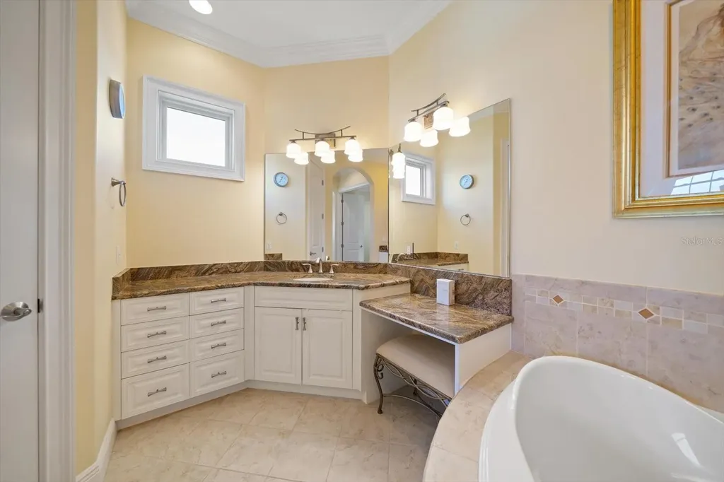 211 Poinciana Lane Largo FL 33770