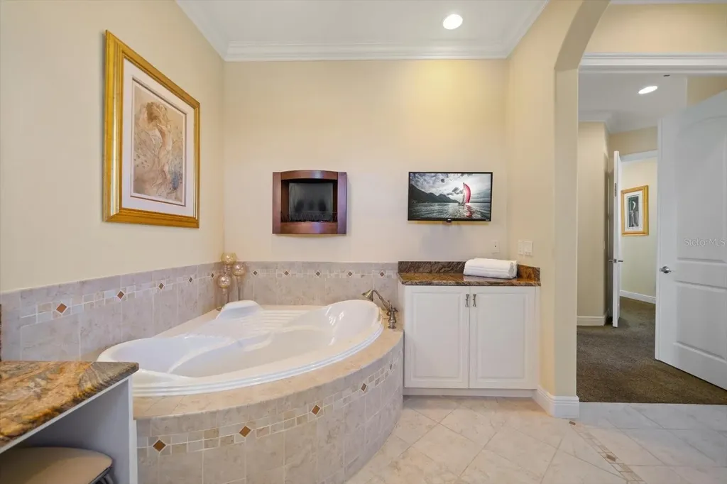 211 Poinciana Lane Largo FL 33770