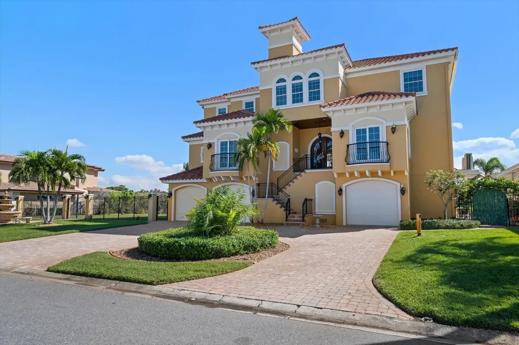 211 Poinciana Lane Largo FL 33770