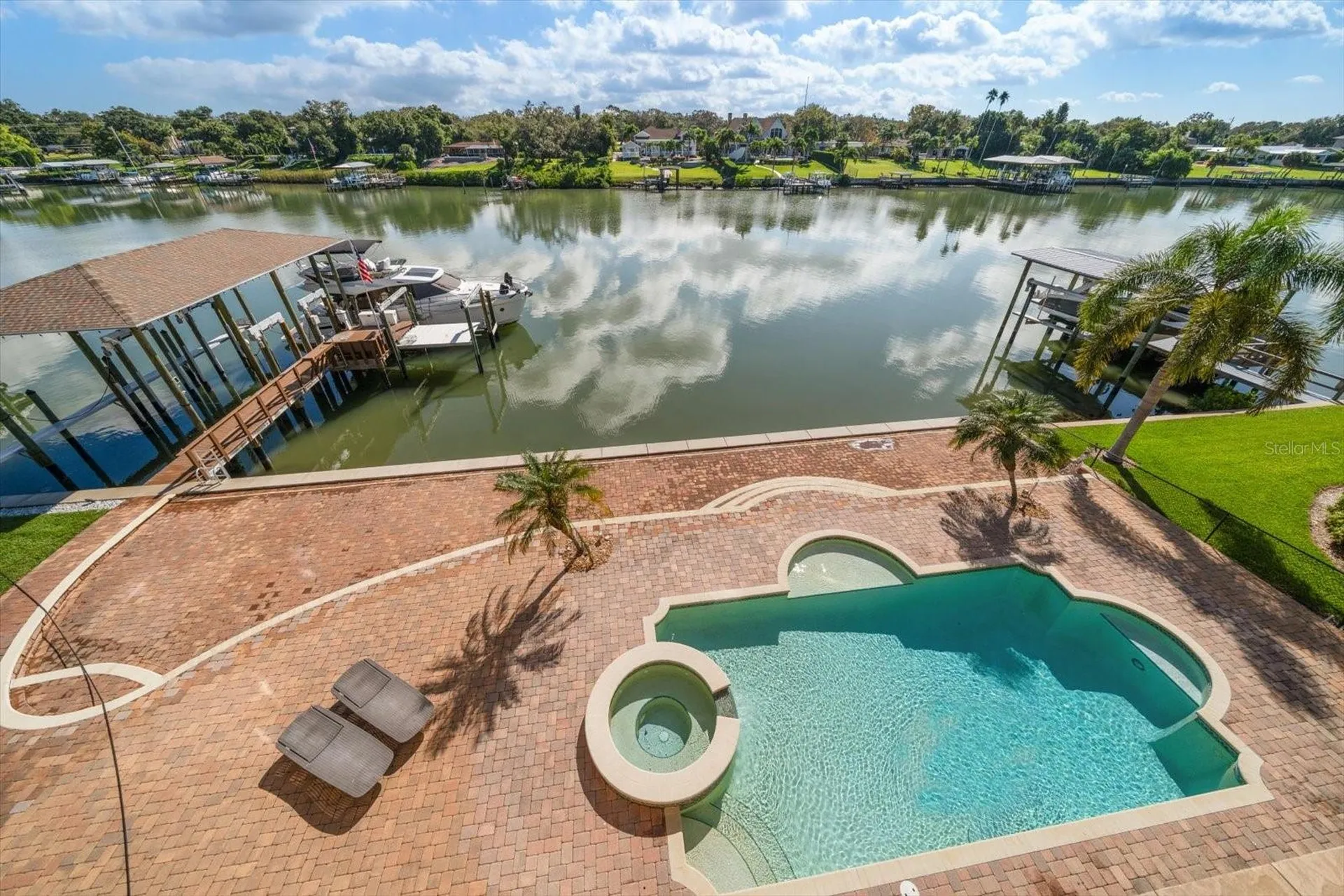 211 Poinciana Lane Largo FL 33770