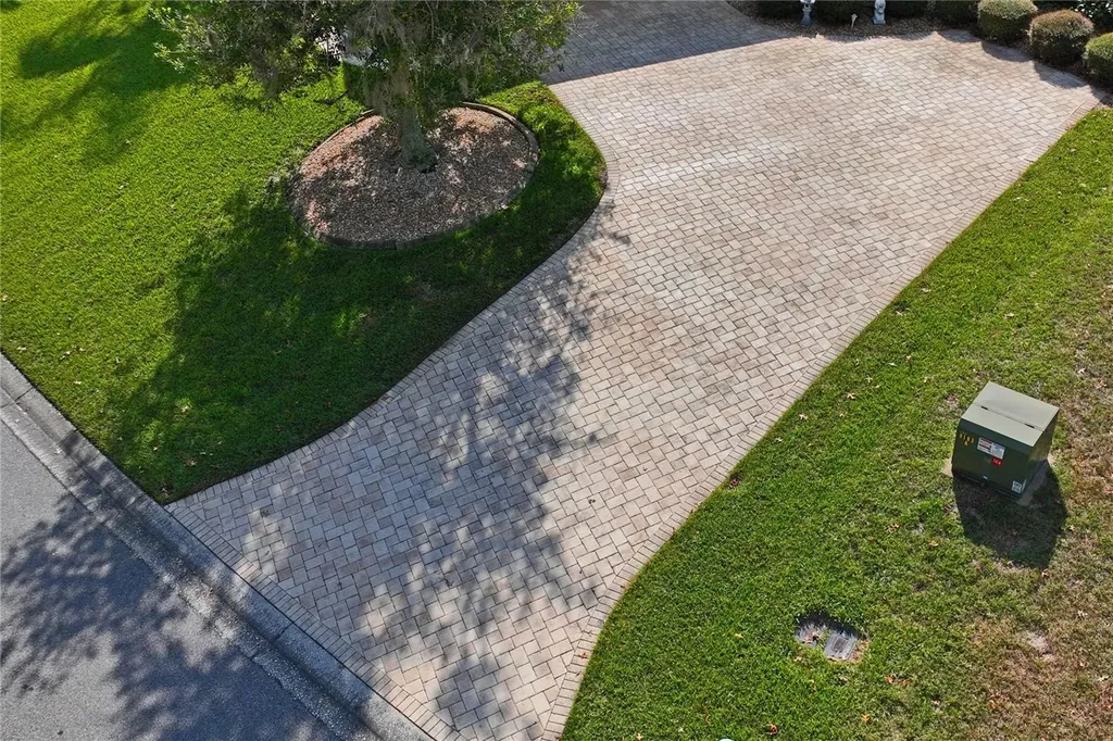 9298 Grand Cypress Drive Weeki Wachee FL 34613