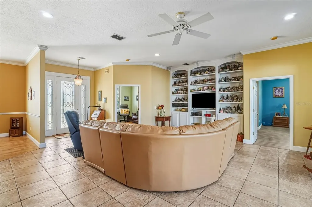 2216 N County Road 426 Oviedo FL 32765