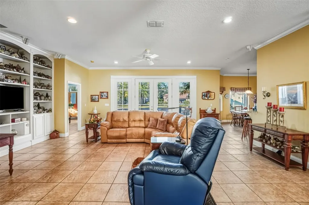 2216 N County Road 426 Oviedo FL 32765