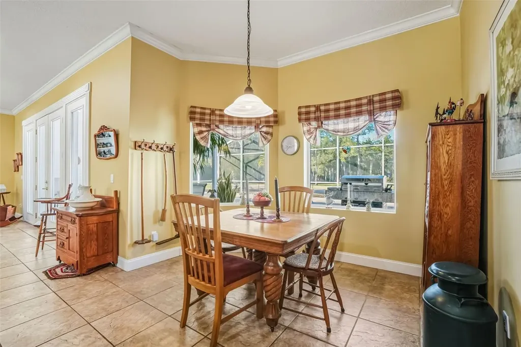 2216 N County Road 426 Oviedo FL 32765