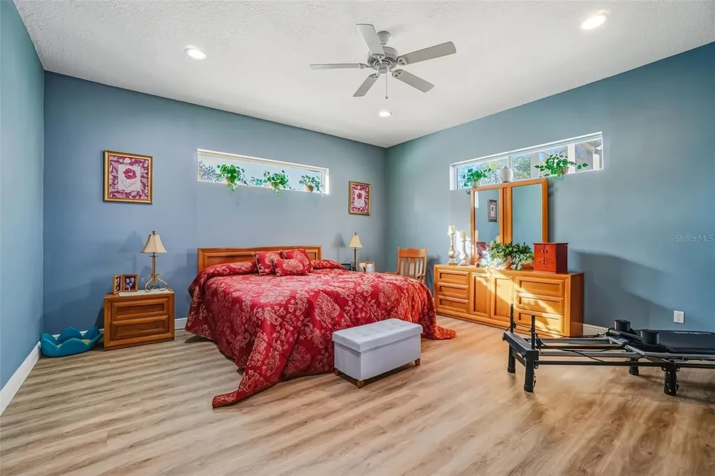 2216 N County Road 426 Oviedo FL 32765