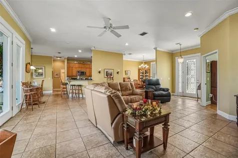 2216 N County Road 426 Oviedo FL 32765